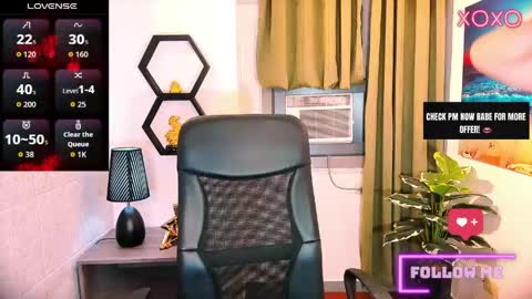Snapshot of bea_glamour chatting on 05/14/26, 02:07 Bea online show from 05/14/26, 02:07