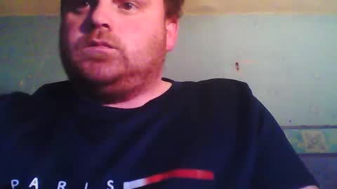 Snapshot of beanwright26 chatting on 12/18/25, 02:12 beanwright26 online show from 12/18/25, 02:12