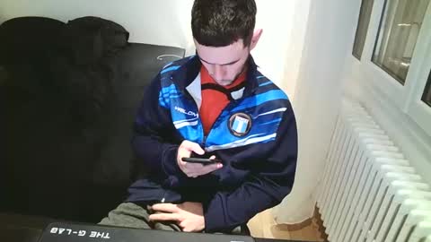 Snapshot of bear69fun chatting on 01/02/25, 09:43 Bear69fun online show from 01/02/25, 09:43