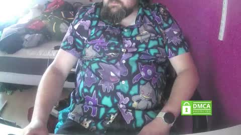 Snapshot of bear90130 chatting on 10/13/25, 10:37 bear90130 online show from 10/13/25, 10:37