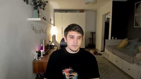 bear_beer130 online show from 10/13/25, 04:29