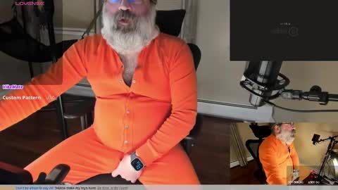 Snapshot of bear_in_mind chatting on 01/13/25, 02:50 BareBear online show from 01/13/25, 02:50