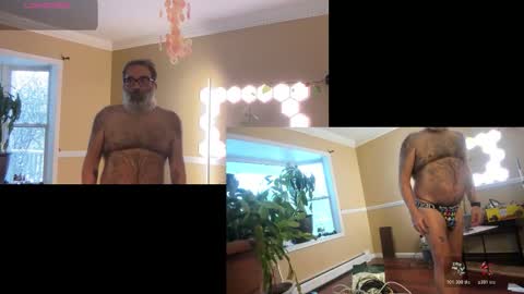 Snapshot of bear_in_mind chatting on 01/18/26, 07:06 BareBear online show from 01/18/26, 07:06