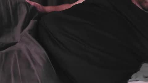 bear_man_oi online show from 12/15/24, 11:45