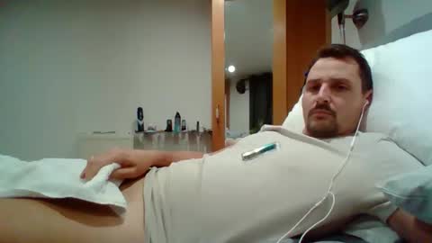 bearboudior online show from 11/18/25, 04:44