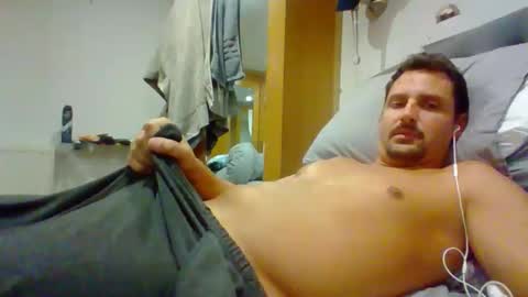 Snapshot of bearboudior chatting on 02/27/26, 12:38 bearboudior online show from 02/27/26, 12:38