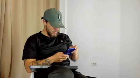 Snapshot of beard_xox chatting on 01/13/25, 10:13 beard_xox online show from 01/13/25, 10:13