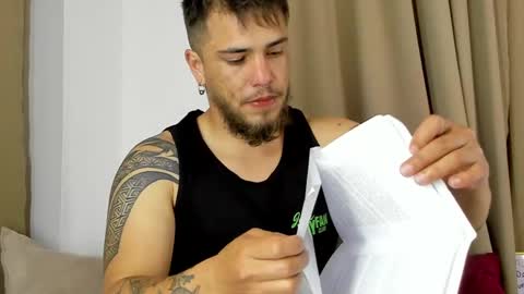 Snapshot of beard_xox chatting on 02/17/25, 10:36 beard_xox online show from 02/17/25, 10:36