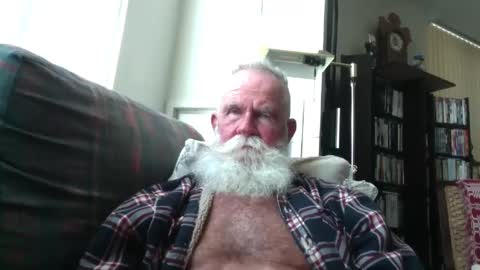beardbushy online show from 09/15/25, 04:40