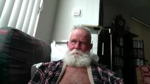 beardbushy online show from 03/26/26, 04:01
