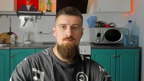 Zeus online show from 12/25/24, 08:07