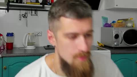 Zeus online show from 10/19/25, 06:52