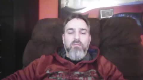 Snapshot of beardedambition chatting on 12/21/24, 03:47 beardedambition online show from 12/21/24, 03:47