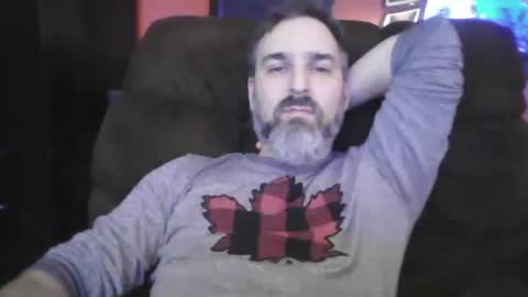 Snapshot of beardedambition chatting on 01/03/25, 03:27 beardedambition online show from 01/03/25, 03:27