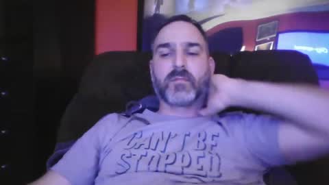 Snapshot of beardedambition chatting on 01/31/25, 04:58 beardedambition online show from 01/31/25, 04:58