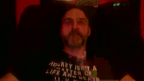 Snapshot of beardedambition chatting on 01/08/26, 11:07 beardedambition online show from 01/08/26, 11:07