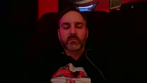 Snapshot of beardedambition chatting on 01/10/26, 07:15 beardedambition online show from 01/10/26, 07:15