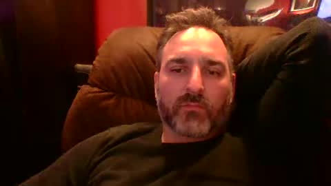 Snapshot of beardedambition chatting on 01/19/26, 12:47 beardedambition online show from 01/19/26, 12:47