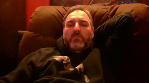 Snapshot of beardedambition chatting on 02/02/26, 01:37 beardedambition online show from 02/02/26, 01:37