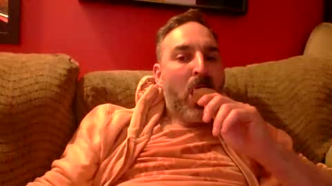 Snapshot of beardedambition chatting on 05/10/26, 10:59 beardedambition online show from 05/10/26, 10:59