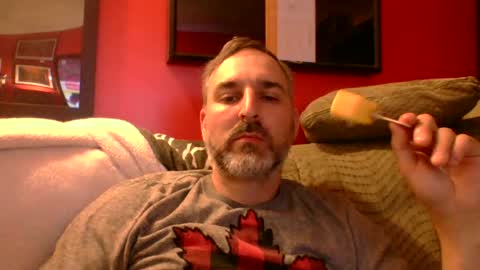 Snapshot of beardedambition chatting on 06/12/26, 01:26 beardedambition online show from 06/12/26, 01:26