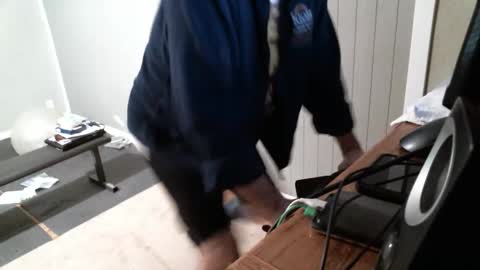 Snapshot of bearfer chatting on 02/16/26, 11:12 bearfer online show from 02/16/26, 11:12