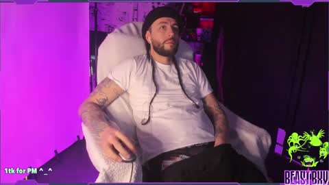 Snapshot of beastbxy chatting on 01/17/25, 09:17 beast bxy online show from 01/17/25, 09:17