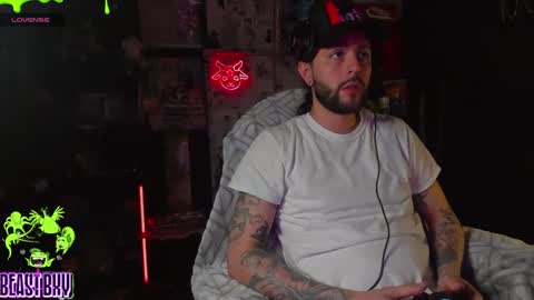 Snapshot of beastbxy chatting on 02/27/25, 06:07 beast bxy online show from 02/27/25, 06:07