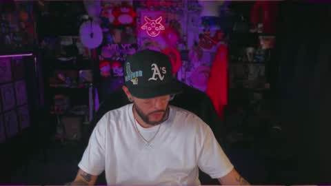 Snapshot of beastbxy chatting on 09/28/25, 04:29 beast bxy online show from 09/28/25, 04:29