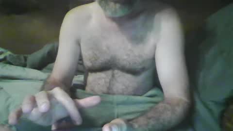 Snapshot of beastiejam2000 chatting on 12/19/24, 03:40 beastiejam2000 online show from 12/19/24, 03:40