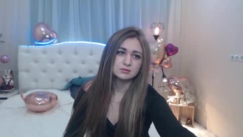 Snapshot of beataangel chatting on 02/19/25, 10:34 beataangel online show from 02/19/25, 10:34