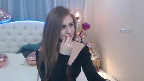 Snapshot of beataangel chatting on 02/19/25, 04:44 beataangel online show from 02/19/25, 04:44
