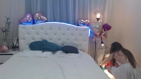 Snapshot of beataangel chatting on 03/10/25, 08:15 beataangel online show from 03/10/25, 08:15