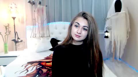 Snapshot of beataangel chatting on 10/11/25, 07:18 beataangel online show from 10/11/25, 07:18