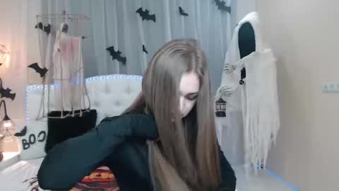 beataangel online show from 11/05/25, 08:47