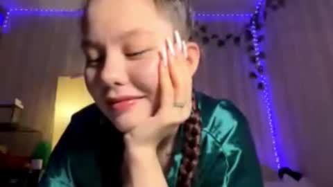 Bella online show from 02/22/26, 12:04