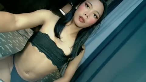 beatrice_luna online show from 04/16/26, 03:57