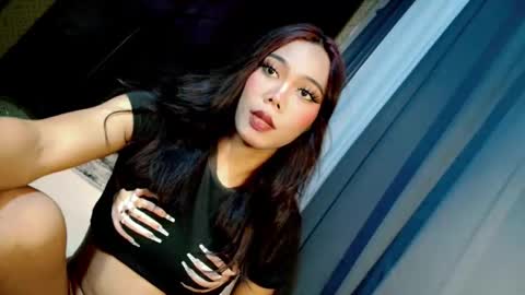 Snapshot of beatrice_luna chatting on 05/28/26, 05:32 beatrice_luna online show from 05/28/26, 05:32