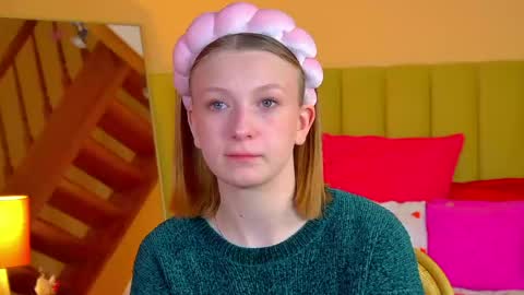 Beatrice online show from 04/22/26, 06:42