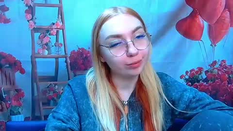 Snapshot of beatriceflyy chatting on 04/18/26, 01:04 BeatriceFlyy online show from 04/18/26, 01:04