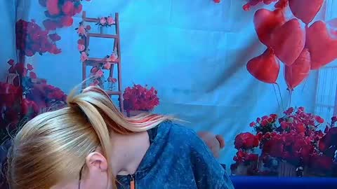 Snapshot of beatriceflyy chatting on 05/06/26, 12:43 BeatriceFlyy online show from 05/06/26, 12:43