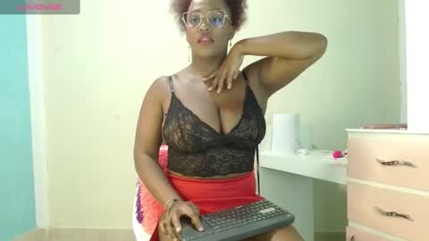 Snapshot of beatziedreams chatting on 02/23/25, 03:13 Beatzie online show from 02/23/25, 03:13