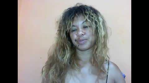 Snapshot of beaute_choco chatting on 01/14/25, 11:10 Eva online show from 01/14/25, 11:10