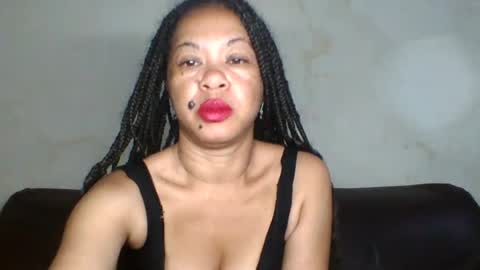 Snapshot of beaute_choco chatting on 07/17/26, 02:18 Eva online show from 07/17/26, 02:18