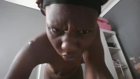 Lil stunner online show from 12/03/25, 06:32