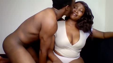 Chelsea and Raymond online show from 10/29/25, 07:21