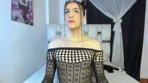 Valeria online show from 07/19/26, 01:09