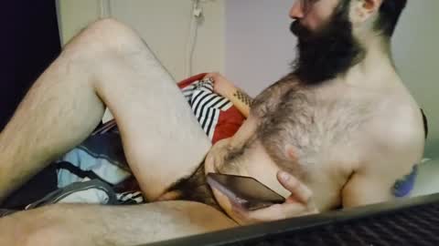 Snapshot of beautifulbeast69 chatting on 12/06/24, 07:32 beautifulbeast69 online show from 12/06/24, 07:32