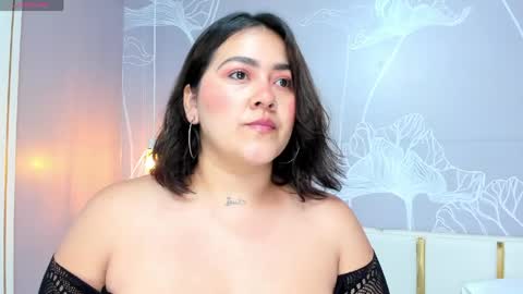 Snapshot of beautifulgirl4u_ chatting on 05/18/26, 11:10 online show from 05/18/26, 11:10