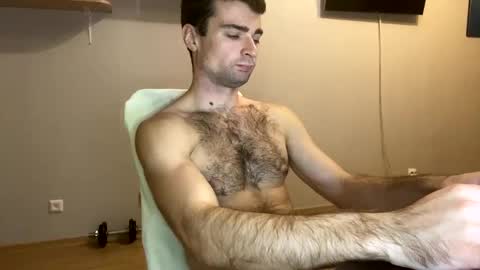 Nik online show from 10/04/25, 06:28